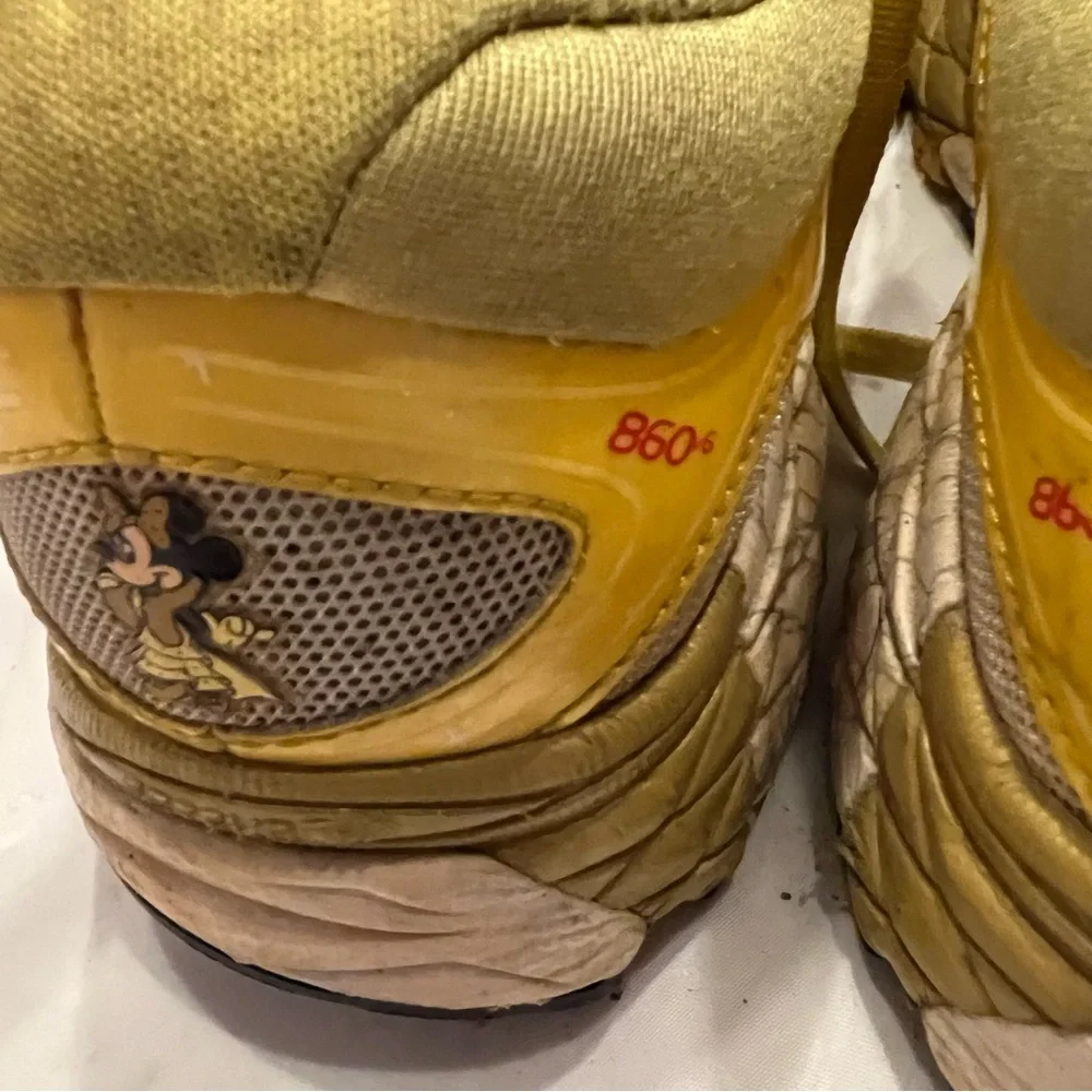 RUN DISNEY New Balance Run Disney 2026 ladies size 12 - Picture 6 of 15